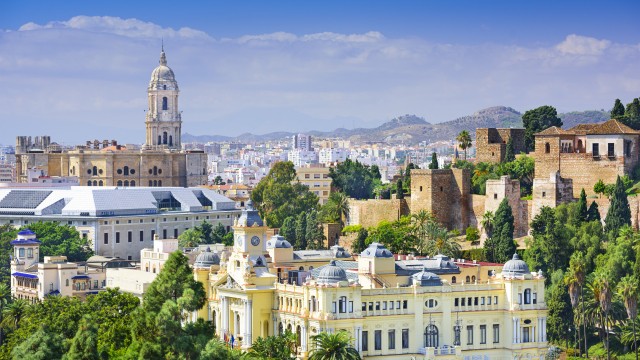 Levendige stad aan de Costa del Sol